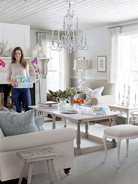 Holiday Decorating With Sarah Richardson | Interior Design Styles and ...