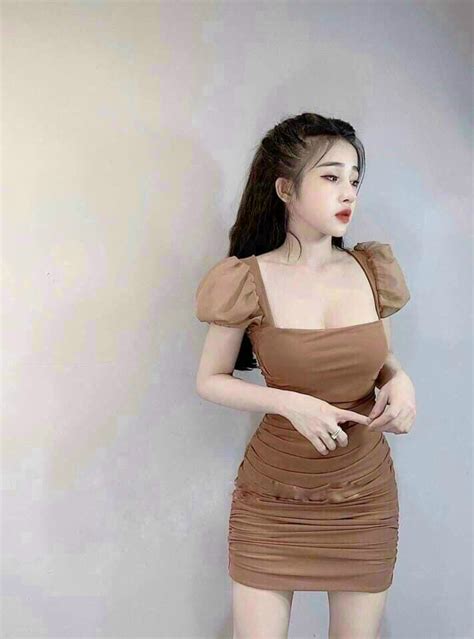 Bộ sưu tập hơn 1000 mẫu đầm body cổ vuông tay phồng hot nhất