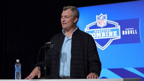 49ers GM Doesn't See Key Free Agent Starter Returning