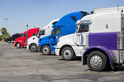 5 Commercial Truck Insurance Providers For New Drivers Compare Quotes