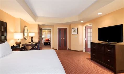 Rooms at the Embassy Suites Norman, Oklahoma