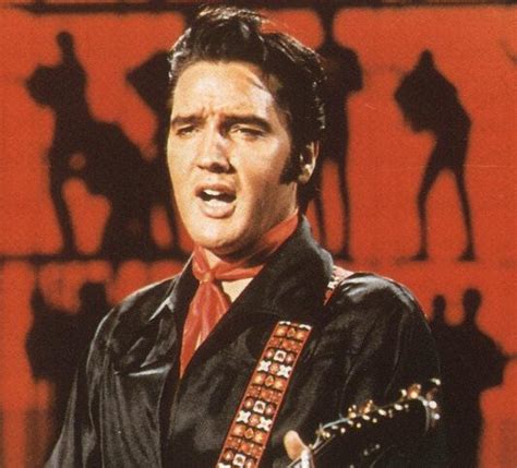 Elvis Presley Rei Do Rock MEMPHIS RECORDA ELVIS 35 ANOS DEPOIS DE SUA