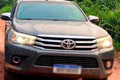 MidiaNews Homem Hilux Furtada Morre Em Troca De Tiros Gefron