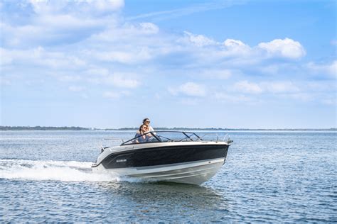 Quicksilver Activ Cruiser Holland Sport Boat Centre