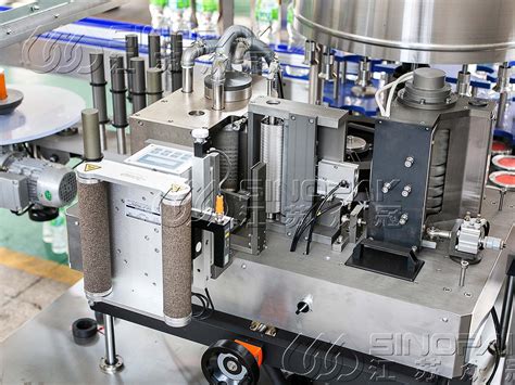 Linear OPP Hot Melt Glue Adhesive Labeling Machine SinoPAK