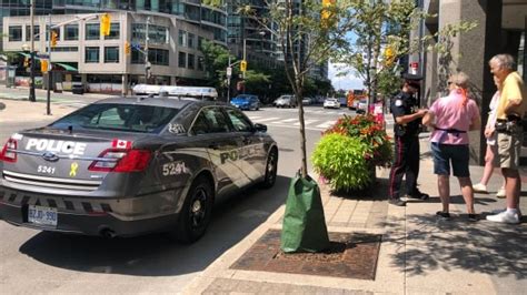 Toronto Police Investigate Brazen Daylight Shooting On Front Street West Cbc News