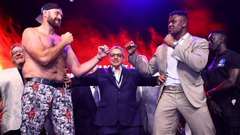 Tyson Fury Contra Francis Ngannou Mike Costello Compara El Combate Con La Histórica Pelea De