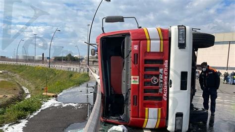 Ex Ilva A Taranto Incendio Di Una Gru Al Porto Non Ci Sono Feriti