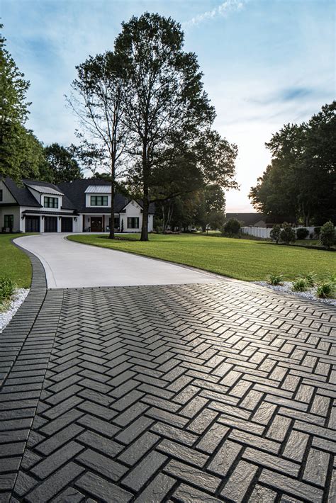 Best Landscaping Trends For Techo Bloc Driveway Landscaping