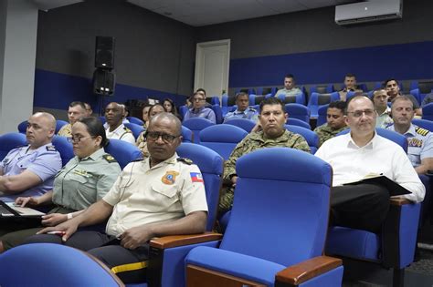 Comando C9 Realiza Conferencia A Miembros Del Colegio Interamericano De