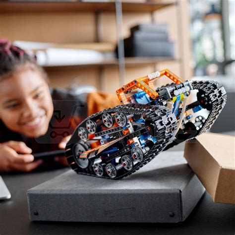 LEGO® Technic 42140 Multivozidlo na dálkové ovládání | ONLINESHOP.cz