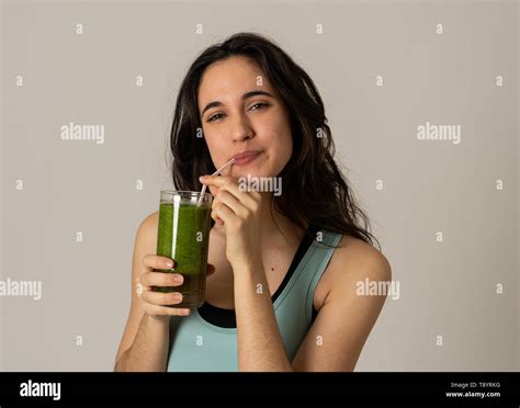 Teenager mädchen bikini Fotos und Bildmaterial in hoher Auflösung Alamy