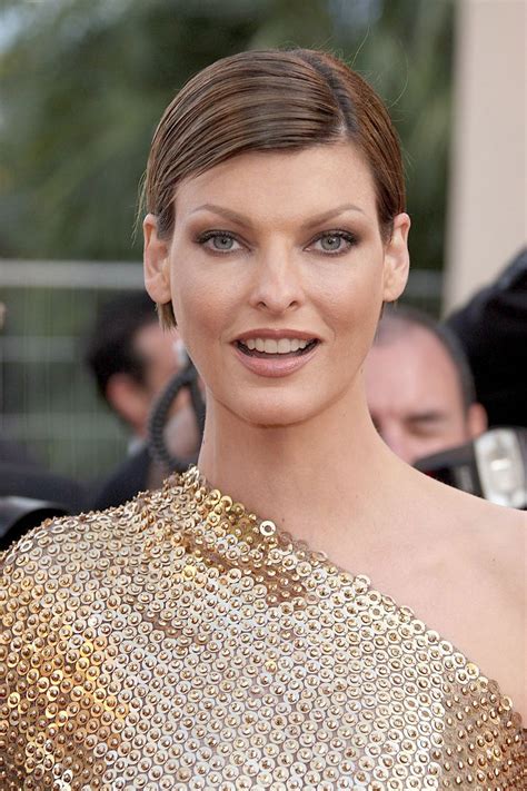 Linda Evangelista Hairstyles