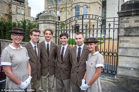 Norland College Unveils Its First Batch Of Male Nannies Daily Mail Online