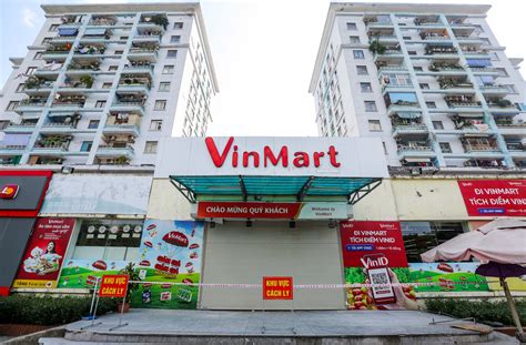 Cận cảnh nhiều siêu thị và cửa hàng VinMart/VinMart+ tạm đóng cửa | Tài ...