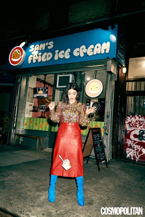 Lucy Hale Beautiful Hot Celebs Home