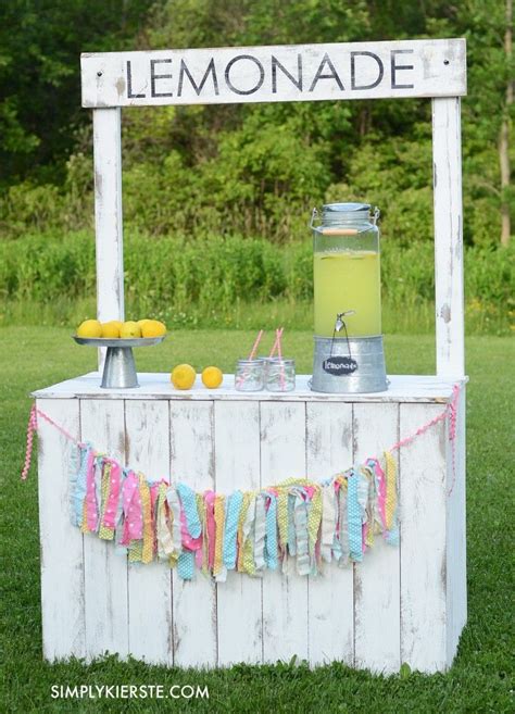 DIY Lemonade Stand | Reversible Chalkboard Sign | Old Salt Farm | Diy lemonade stand, Diy ...