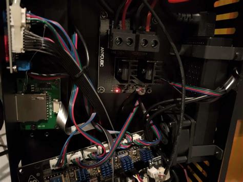 What causes no display and no USB connection on my Anycubic Chiron