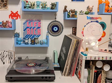 Just got my first record player! : vinyl 