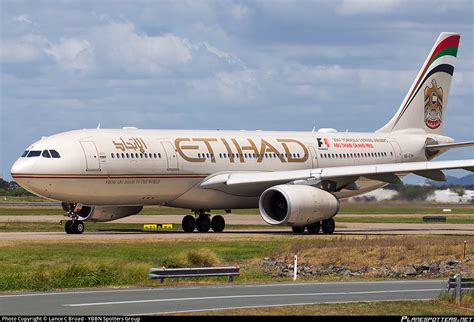 A Eyp Etihad Airways Airbus A Photo By Lance C Broad Ybbn