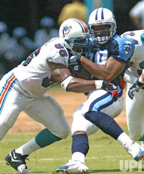 Photo: MIAMI DOLPHINS VS. TENNESSEE TITANS - MIA2004091102 - UPI.com