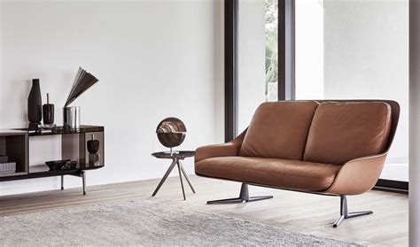 The Best Italian Leather Sofa Brands: our Team Selection | Esperiri Milano