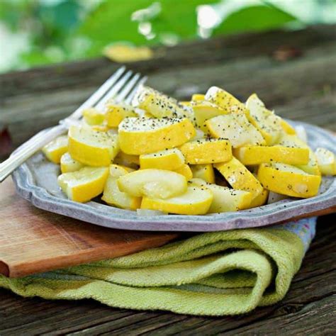 How To Cook Yellow Squash On The Stove Loaves And Dishes