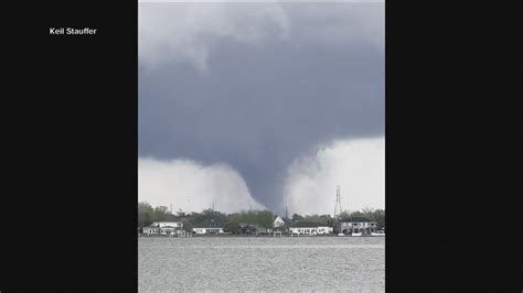 Nebraska Tornado Omaha Suburbs Suffer Severe Damage Kvue