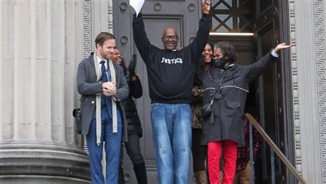 Man freed from prison after prosecutors, defense team up to overturn ...