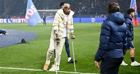 PSG Kimpembe vers une nouvelle opération et une saison blanche