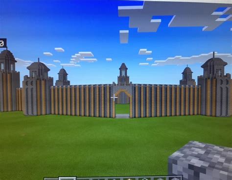 Medieval castle walls : r/Minecraftbuilds