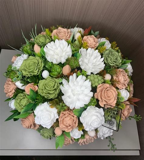 Букет из мыла | Floral wreath, Floral, Plants