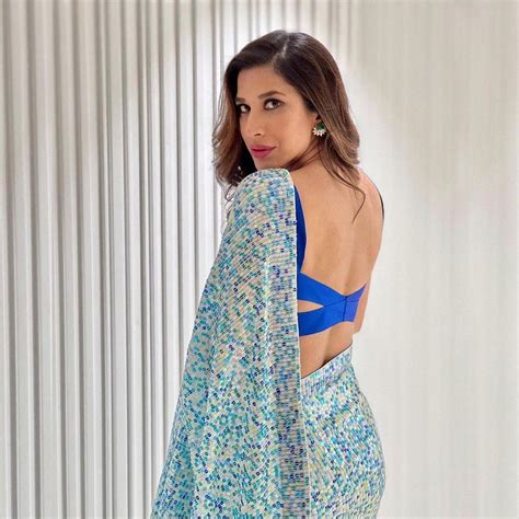 stunning backless blouse designs   divas
