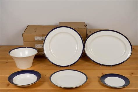 Aste Mobiliari Set Di Piatti Marca Wedgwood Composto Da Nr