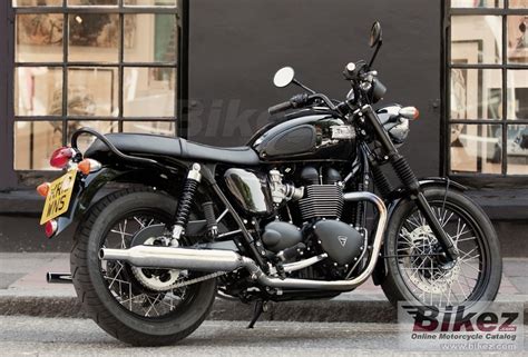 Triumph Bonneville T100 Black picture