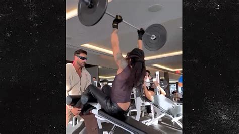 Lenny Kravitz Makes Fashion Statement While Working Out In Gym