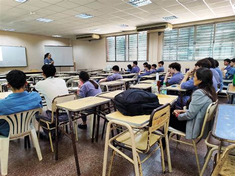 Charla de orientación vocacional para alumnos de 6to año Escuela