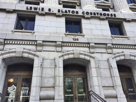 Entryway Fulton County Courthouse Atlanta GA. Paul Chandler June 2017.