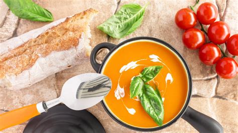 Rezept Tomatensuppe Aus Dem Backofen Hr Fernsehen De Rezepte