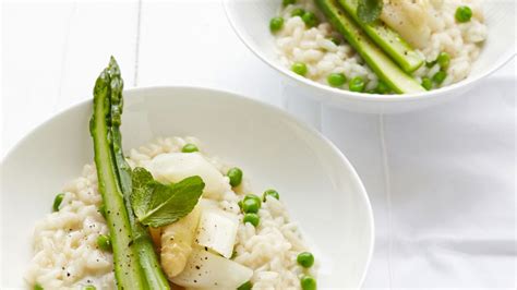 Spargel Risotto Mit Erbsen Und Minze Rezept ESSEN UND TRINKEN