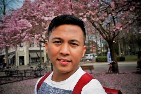 Oh My Pinoy Pinoy Asian Filipino Gay Cute Brown Red Spring Cherrybloosom