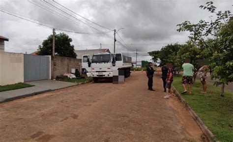 Motorista é assassinado a tiros dentro de cabine de caminhão em Vilhena