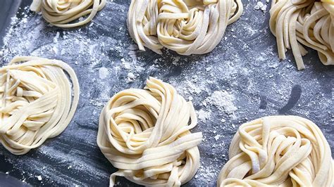 The BEST Homemade Vegan Pasta Noodles Essy Cooks