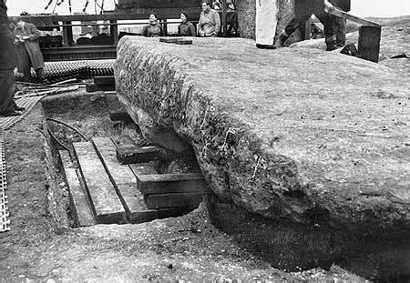 Do Photos Show Stonehenge Being Built Years Ago Stationgossip