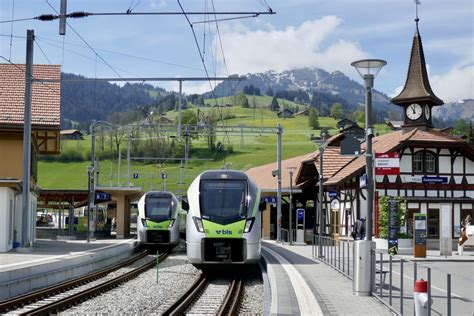 BLS MIKA RABe 528 117 der später als GPX Ersatzzug nach Interlaken