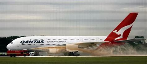 Qantas Flight 32