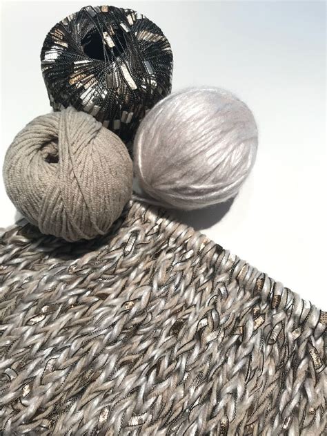Yarn combination | Вязаное одеяло, Машинка для вязания, Вязаная лента ...