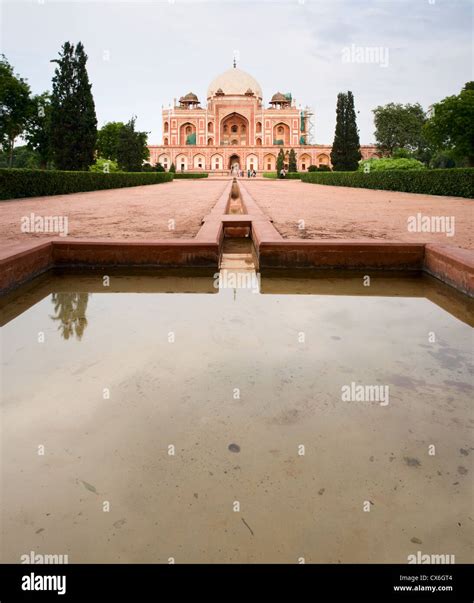 Humayuns Tomb India Hi Res Stock Photography And Images Alamy