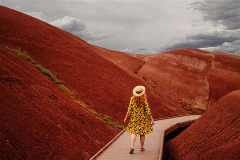 A Guide To The Painted Hills Oregon Need To Know Travel Tips Map