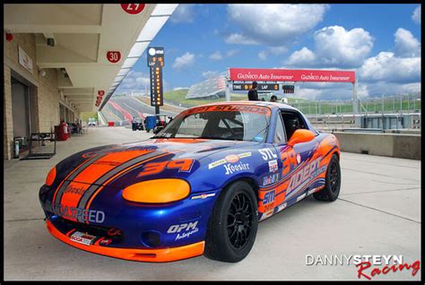 Spec Miata S Compete At Cota In Scca Majors Bfg Super Tour Danny